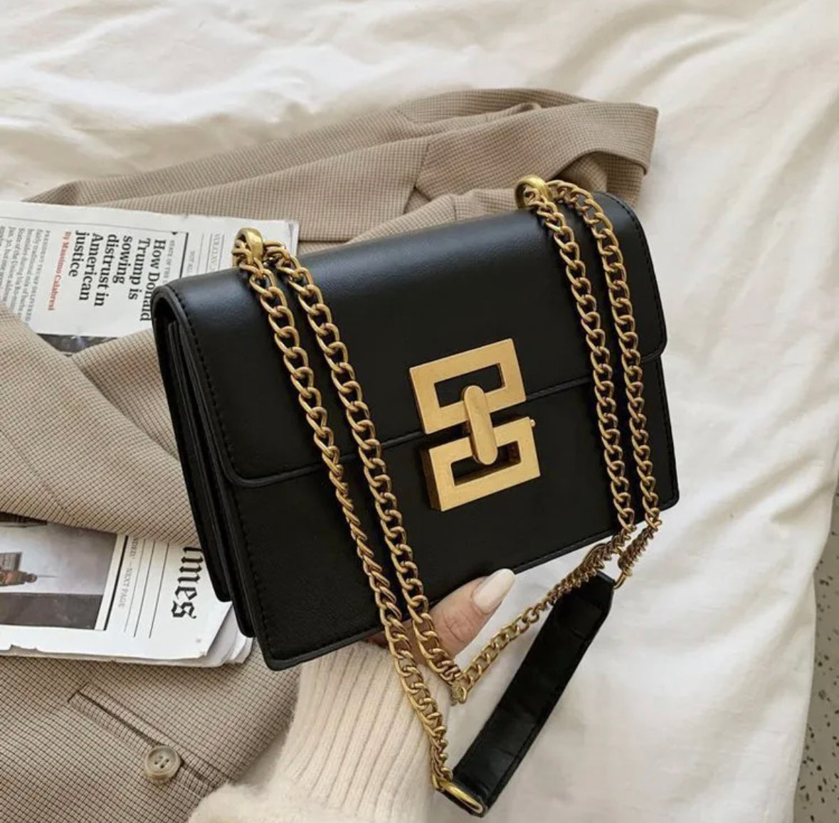 Amor Crossbody Bag